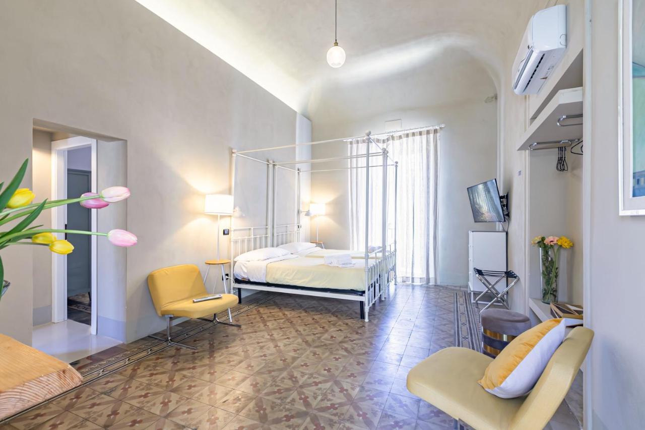 Palazzo Cavarretta - Pinella'S Rooms And Apartment Palermo Exterior foto